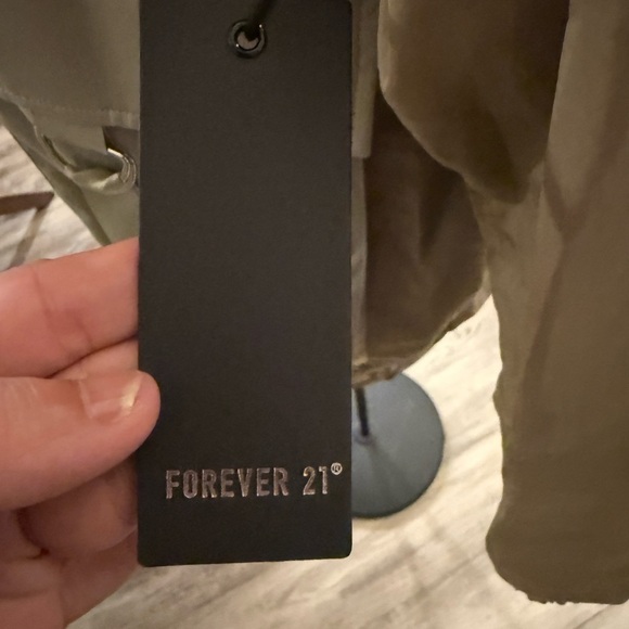 Forever 21 Men's Olive and Khaki Field Jacket - Picture 5 of 9